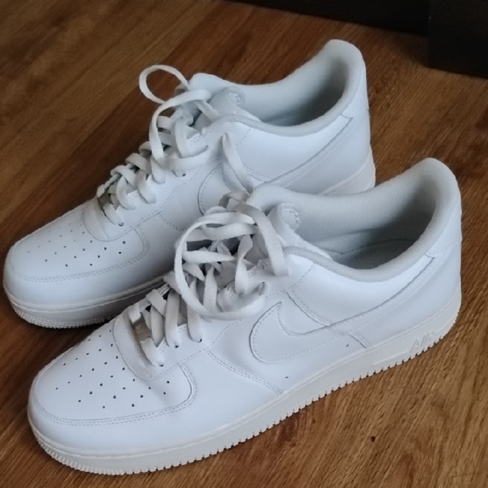 Nike Men's Classic White Sneakers